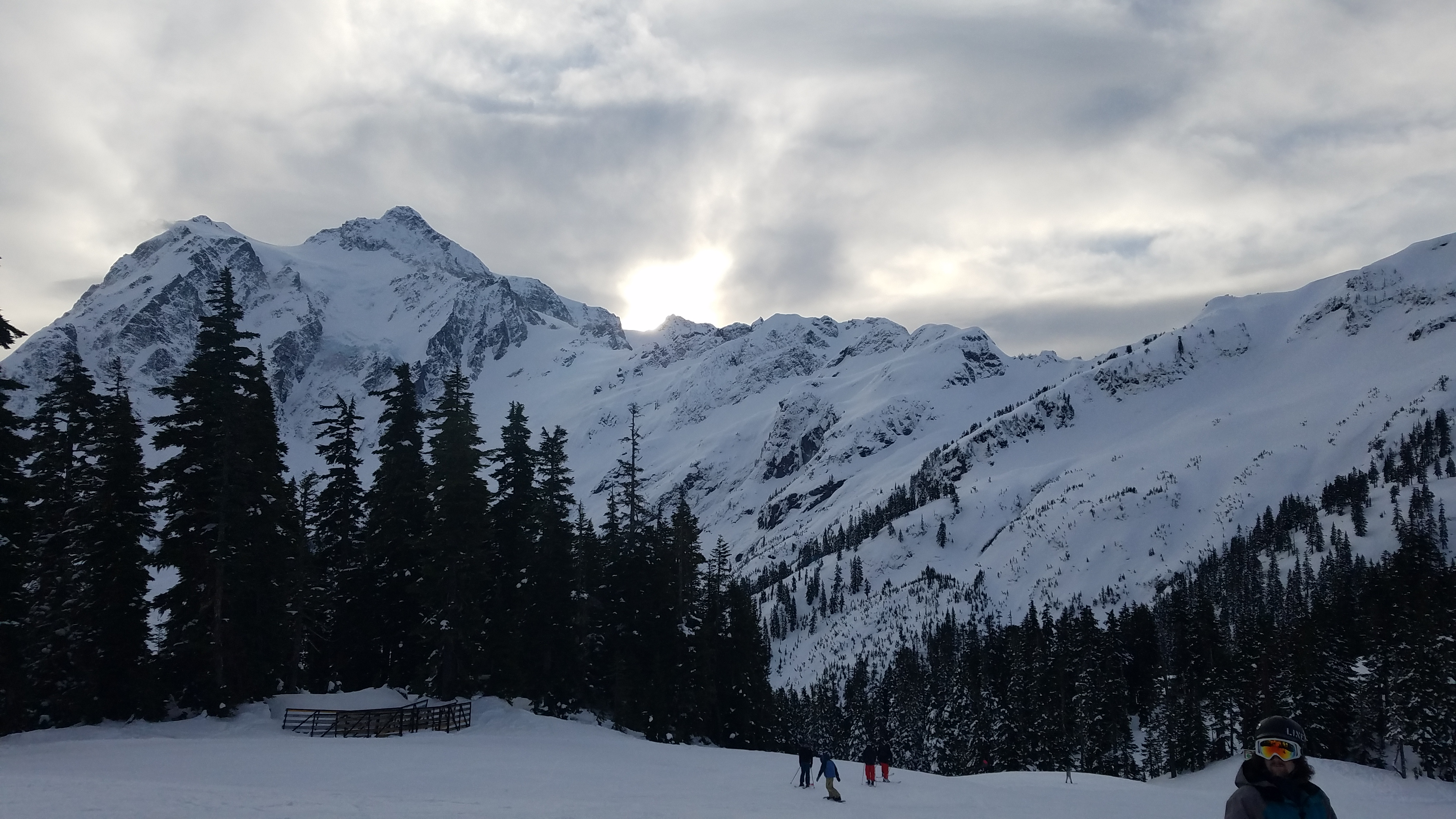 Shuksan Lodge